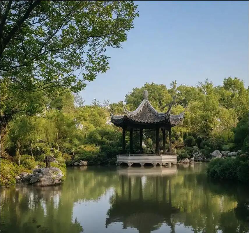 大庆龙凤雨双舞蹈有限公司